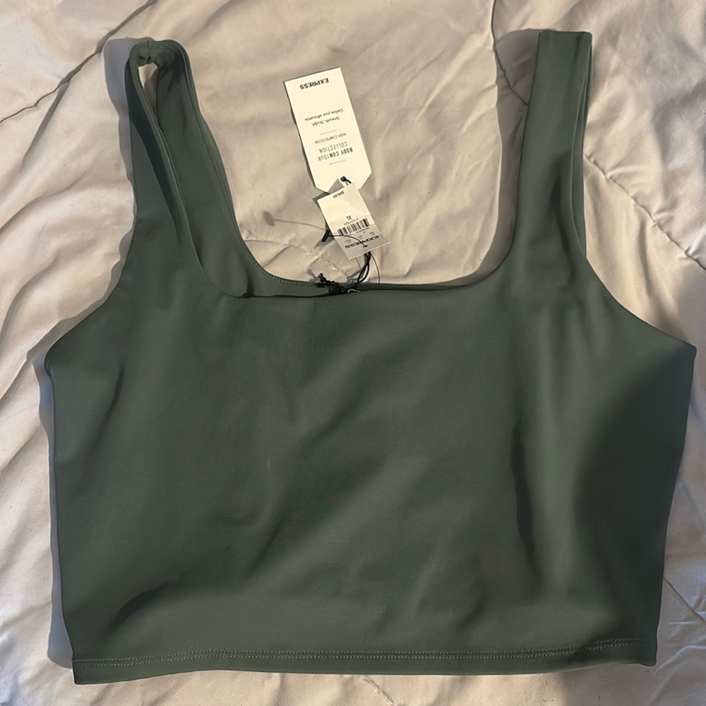 Express Body Contour cropped tank
